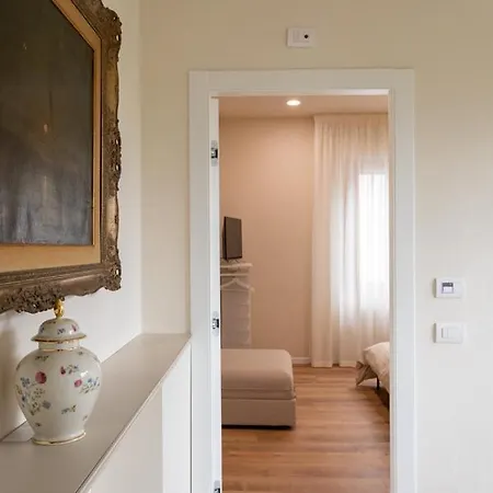 Oda ve Kahvaltı Rosa Antica