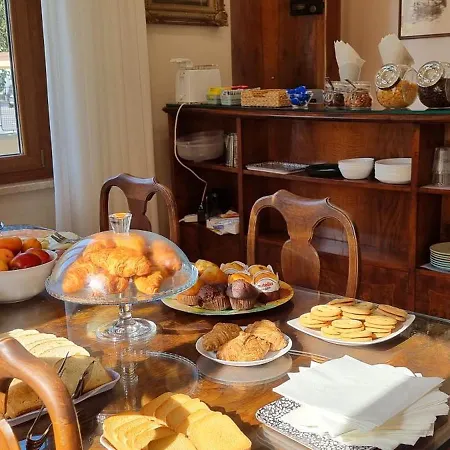 Rosa Antica Couette-café Lucques